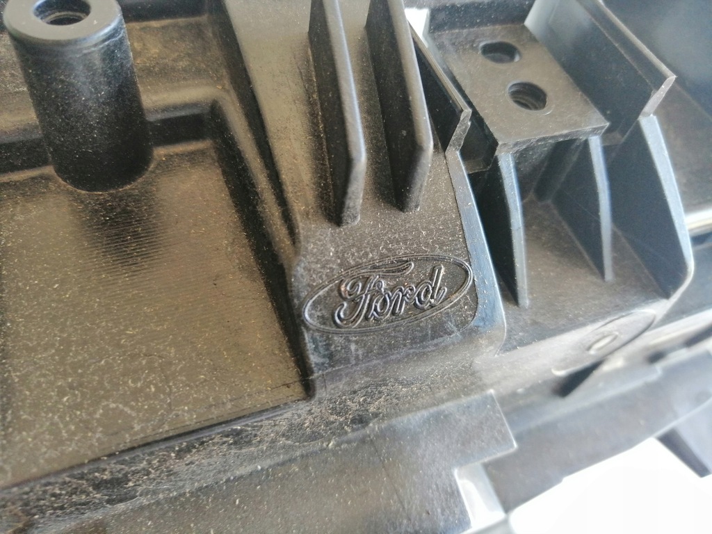 фото №10, Ford fiesta mk8 усилитель перед