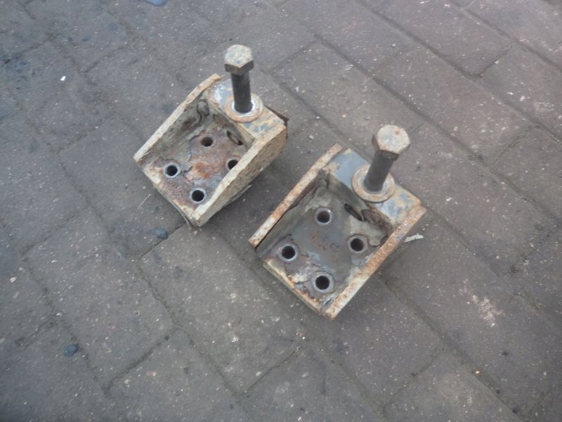 фото №2, Кронштейн амортизатора задня scania r 1381515