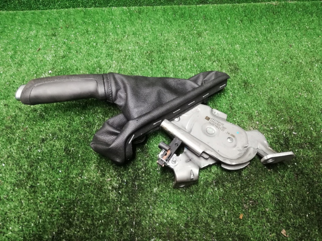 Купить Opel adam рычаг тормоза ручного 13426302