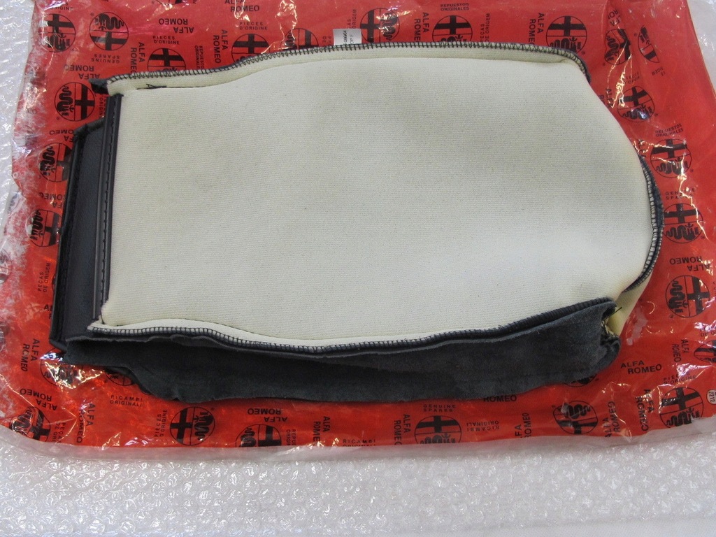 фото №8, Обшивка подлокотник задняя кожа alfa romeo gt ang