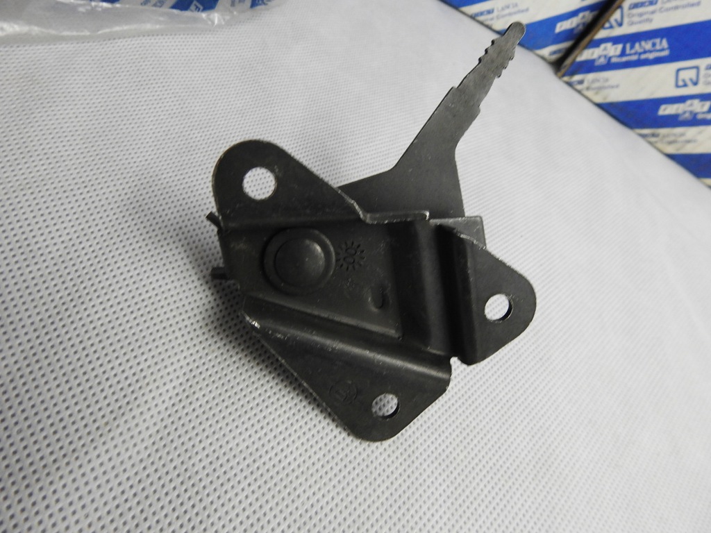 фото №6, Замок блокировка спинка сиденье правый fiat uno