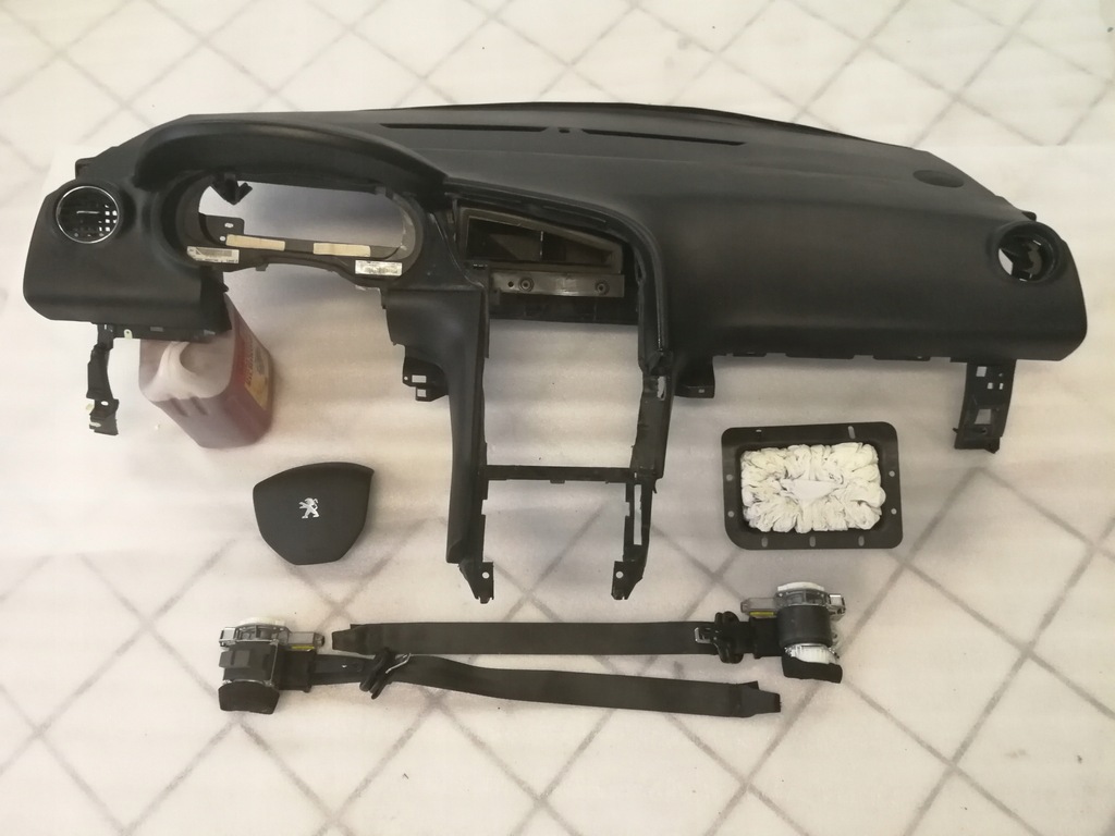 фото №1, Peugeot 3008 приборная панель консоль приборная панель подушки безопасности подушка безопасности