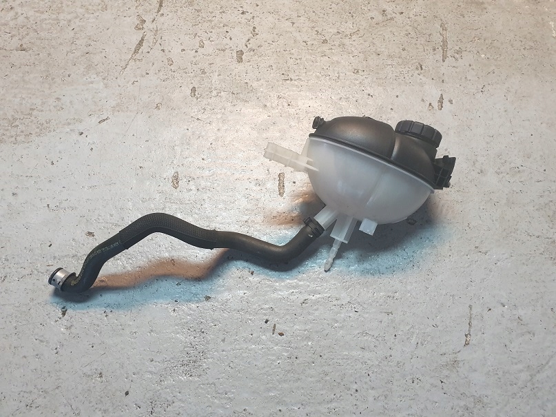 фото №1, Mercedes glk x204 w204 бачок розширювальний