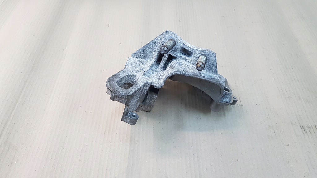 фото №1, Ford focus 1.6 кронштейн двигуна 7g6f001ab