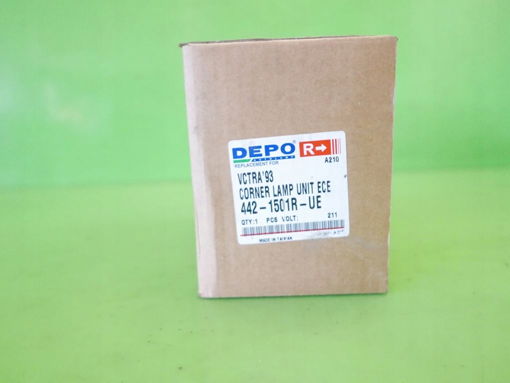 Поворотник перед правая  opel vectra a fl 92-95 Киев