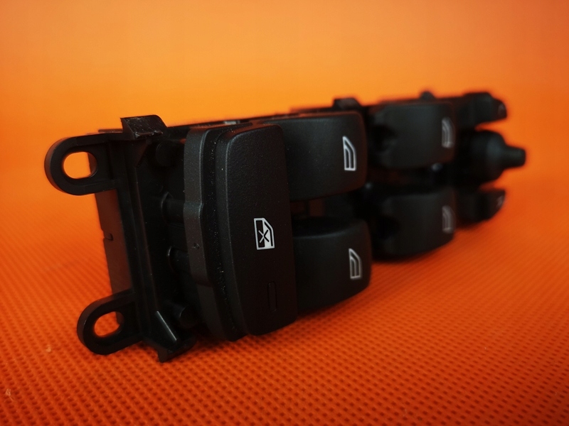 фото №6, Volvo v40 d2 панель окон зеркал 31334567 / 31334571