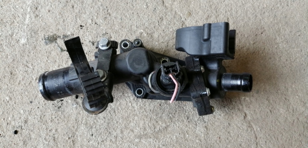 фото №1, Nissan note e12 1.5 dci корпус термостата