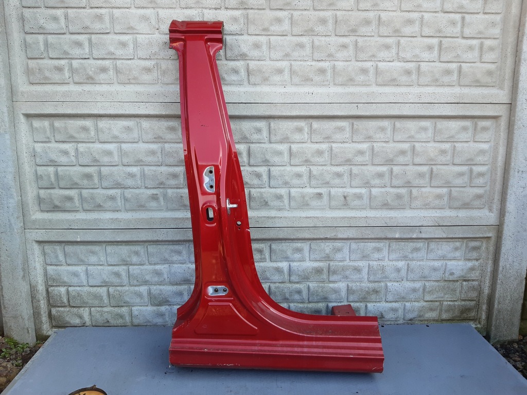 фото №1, Kia rio v 17- блок двигателя средний порог правый