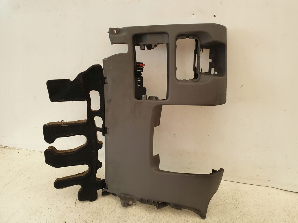 фото №1, Захист консолі renault grand scenic ii 8200140740