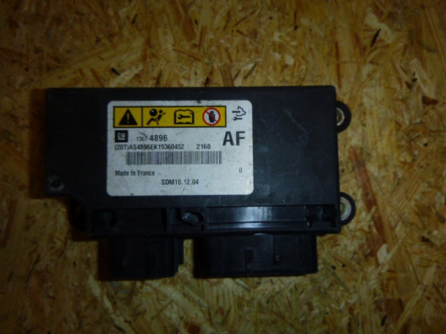Купить Модуль датчик подушек opel astra j 13574896