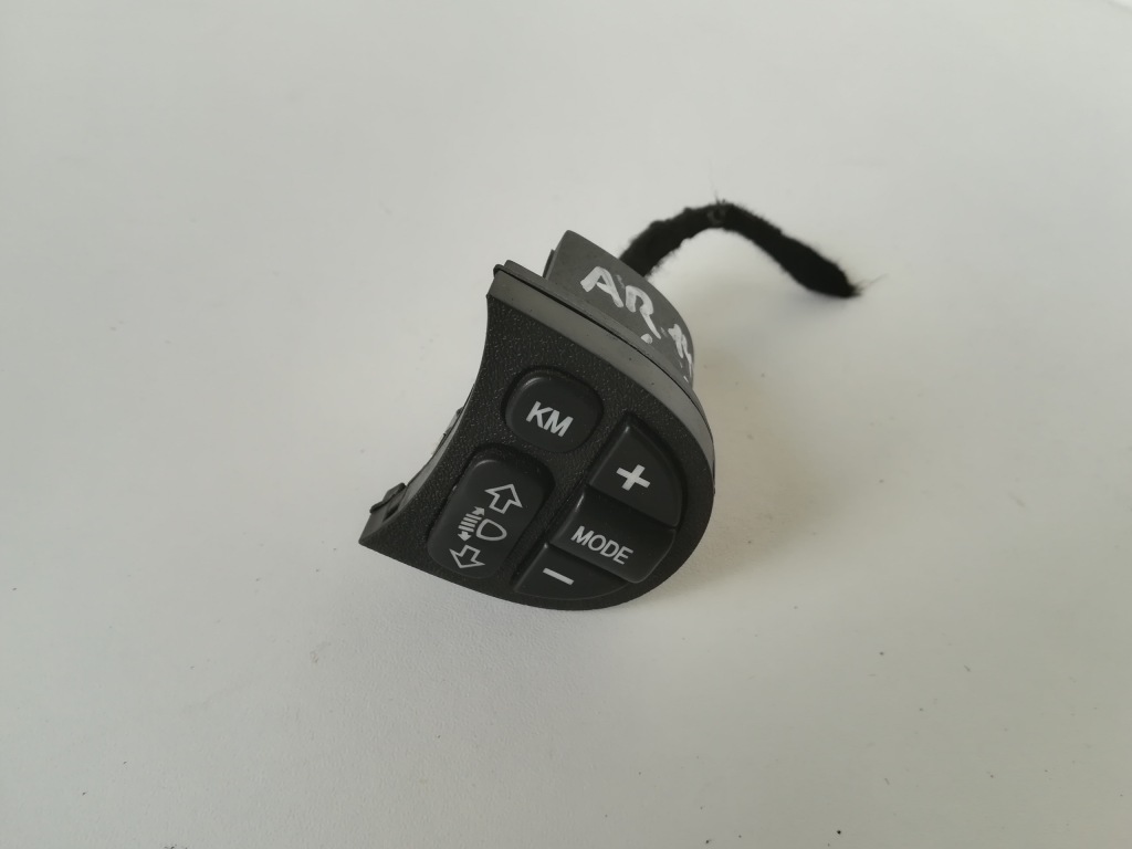 фото №1, Переключатель компьютер круиз-контроль alfa romeo 147