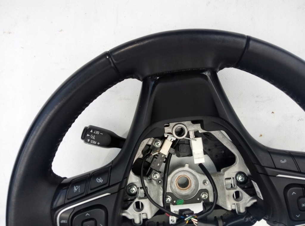 фото №8, Toyota avensis t27 воздуховод lift 09-