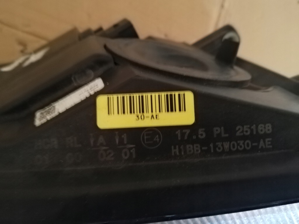 фото №3, Лампа перед ford fiesta mk8