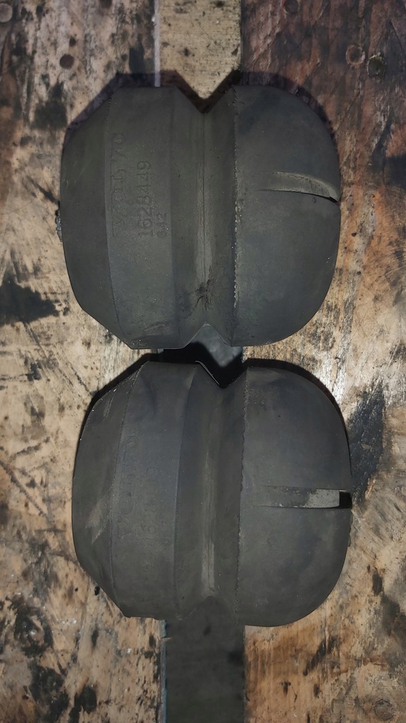 фото №1, Volvo fh 12 бампер отбойник рессора передний