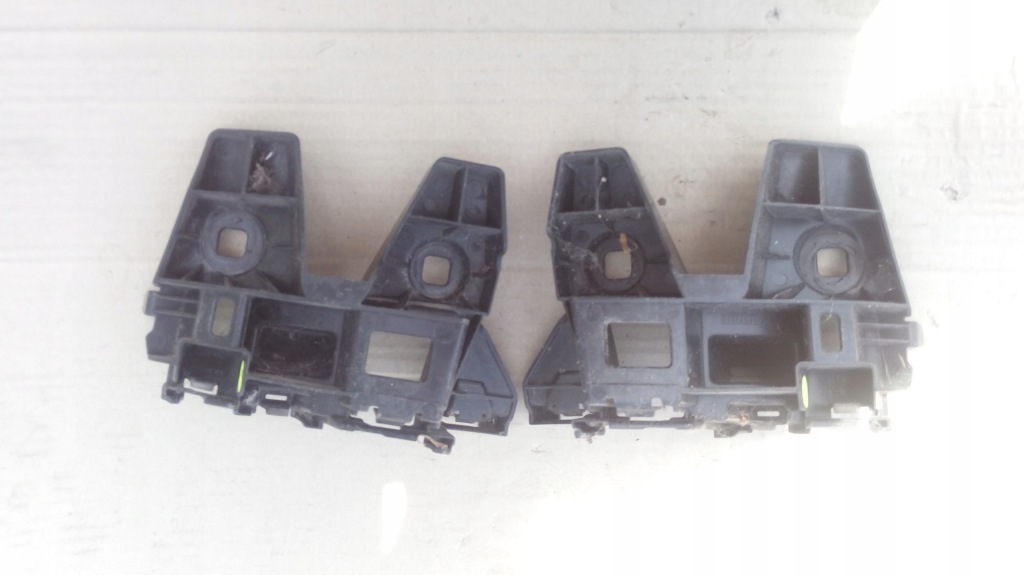 фото №1, Напрямна бампера задня 3g0807483,484 vw passat b8