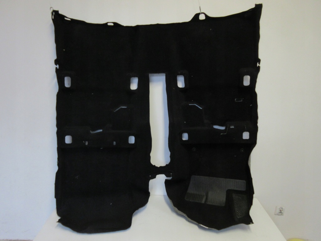 фото №1, Prius iv обшивка салона пол идеальное состояние