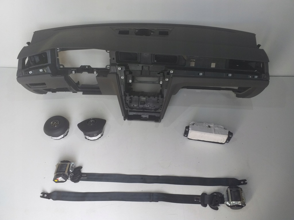 фото №1, Vw arteon приборная панель консоль подушка безопасности подушки безопасности ремни