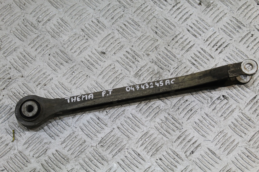 фото №1, Рычаг правый задняя lancia thema ii 04743245ac