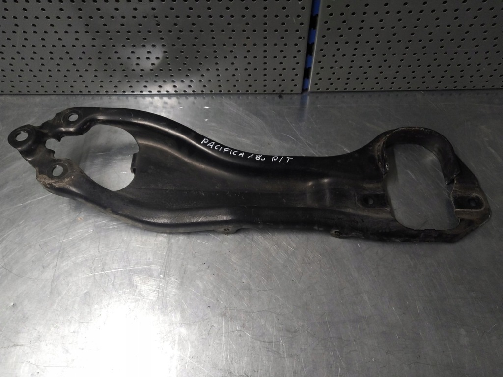 фото №1, Chrysler pacifica 2016-2024r рычаг правый задняя