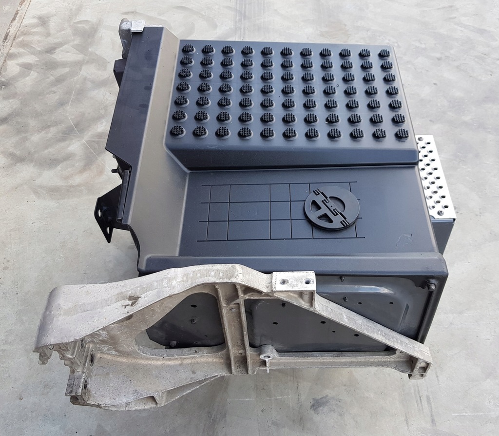 фото №3, Коробка основание аккумуляторов volvo fh 4 fh 5 fm renault gama t range c k