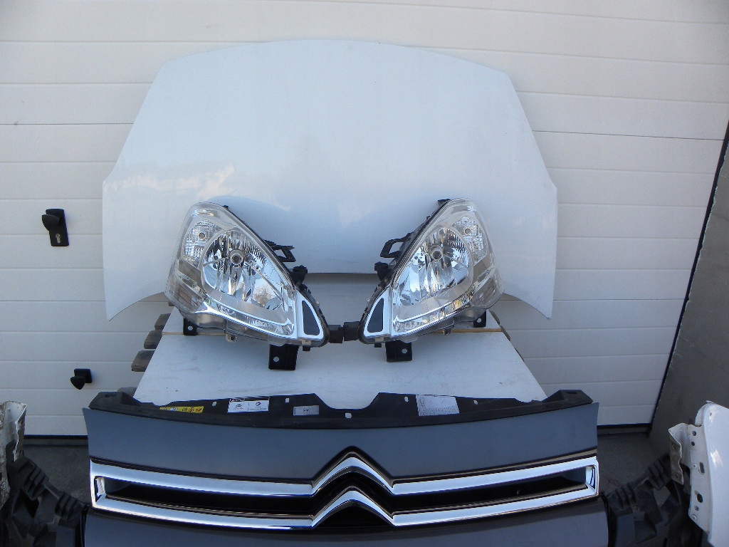 фото №2, Citroen berlingo iii lift 2018 rok перед капот, лампи