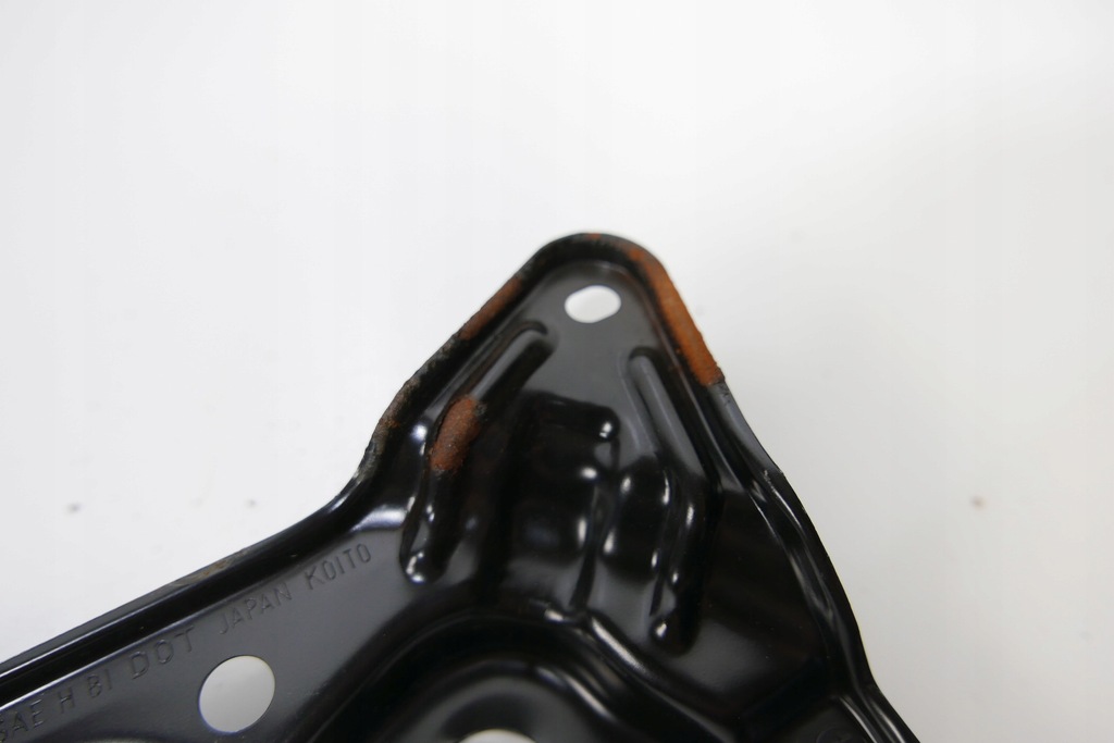 фото №5, Toyota оригинальный номер 81106-95j00