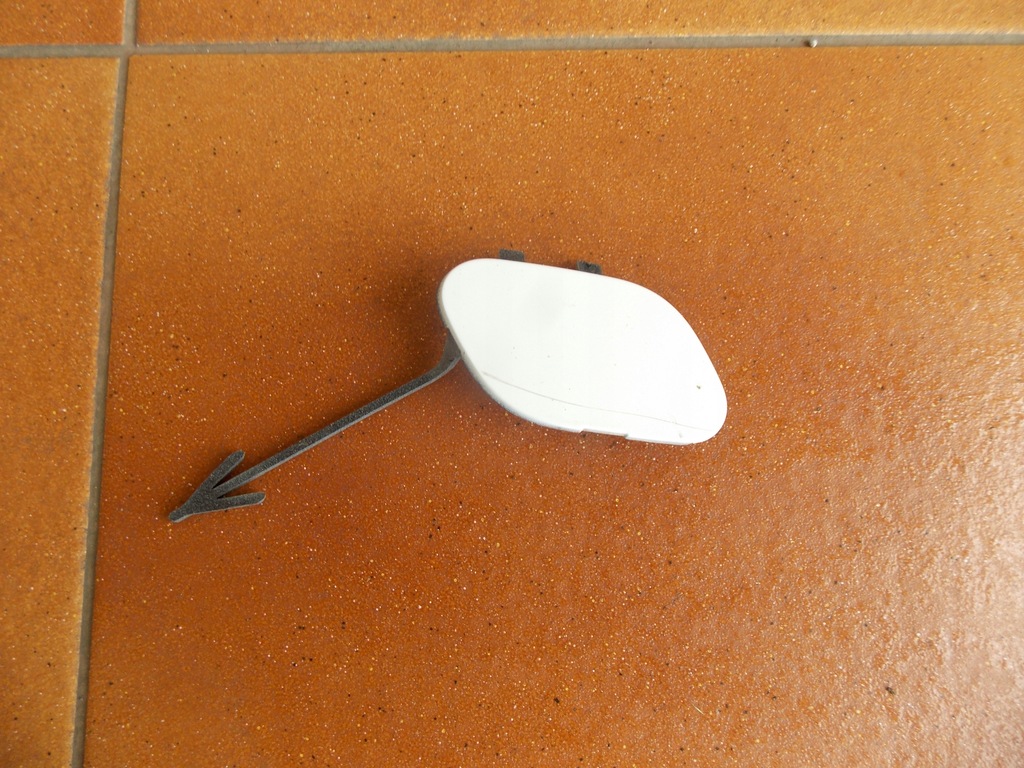 фото №1, Opel corsa e 14- заглушка фаркоп na hak перед