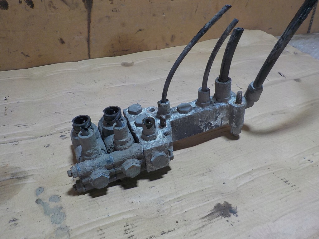 фото №5, Iveco stralis 450 клапан распределитель датчик