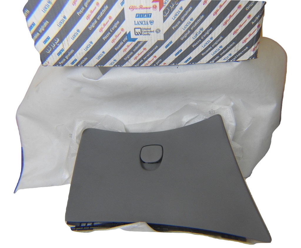 фото №1, Крышка крышка бардачка alfa romeo 156 szary