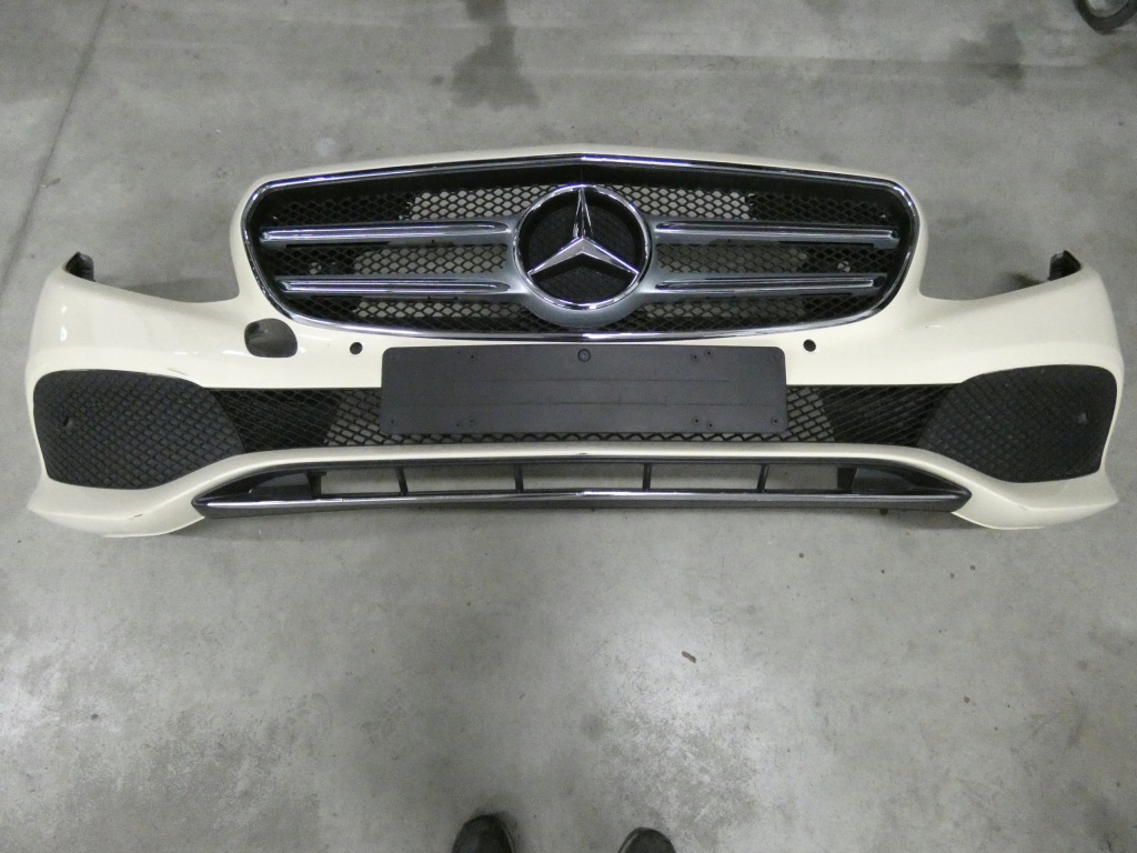 фото №1, Решітка радіатора, бампер mercedes e-klasa w213 avantgarde