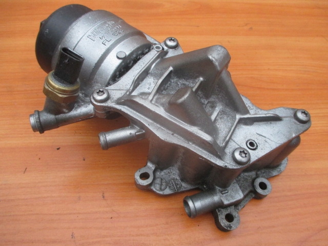 Peugeot citroen bmw mini 1.6 thp корпус фильтра масла на датчик Киев