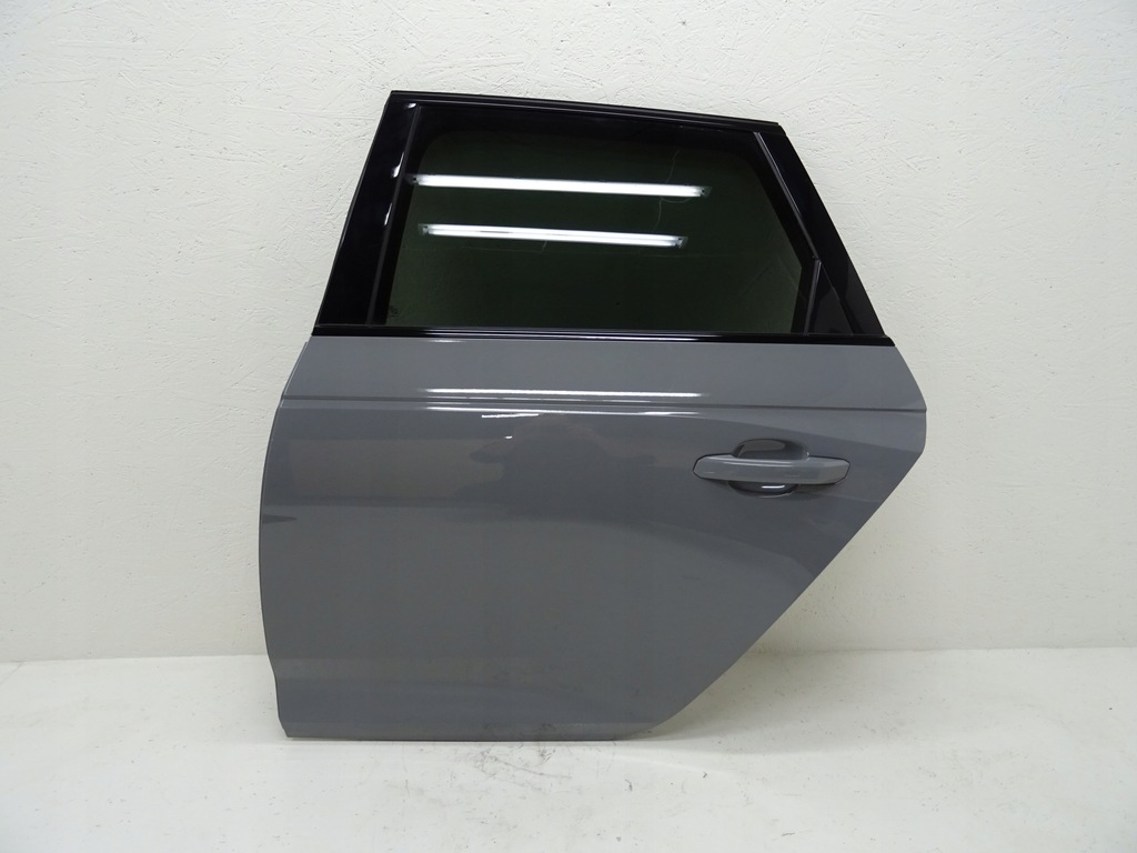 фото №1, Audi a4 rs4 8w b9 дверь левая задние ly7c