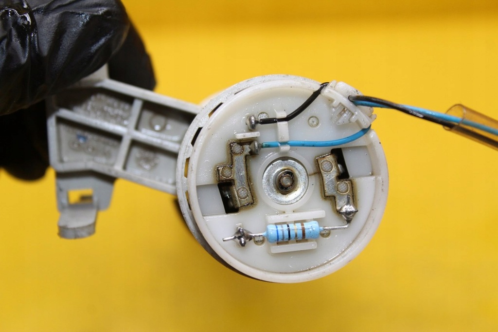 фото №6, Датчик пального audi a8 d3 4.0 tdi 3d0919679