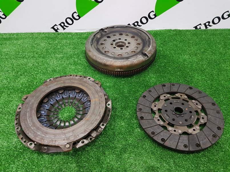 фото №5, Audi q3 8u колесо маховик 06j105266ac 06j141025g