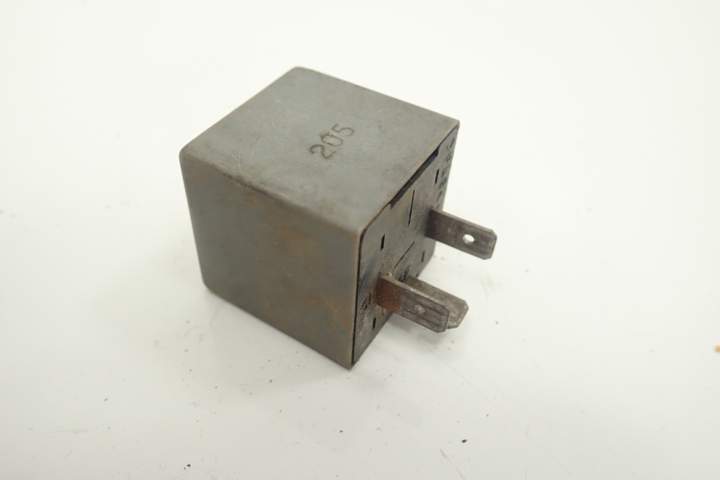 фото №1, Mercedes реле поворотники 0195450232