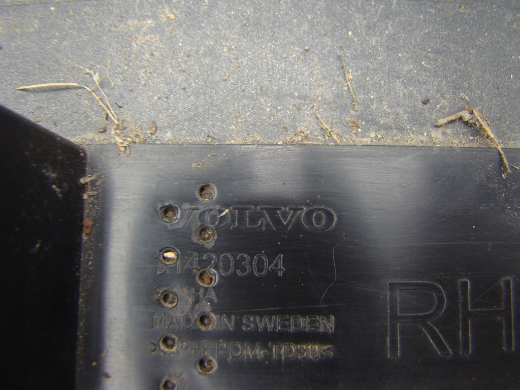 фото №5, Volvo v60 ii. молдинг порог p9