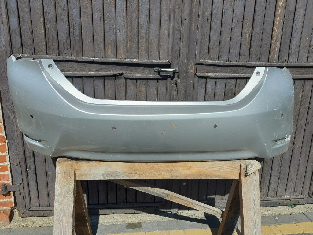 фото №1, Бампер задняя toyota corolla e18 pdc 13r-