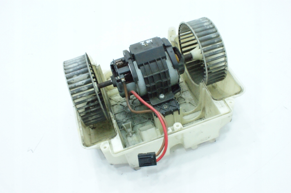 фото №3, Вентилятор обдув mercedes cl w216 europa