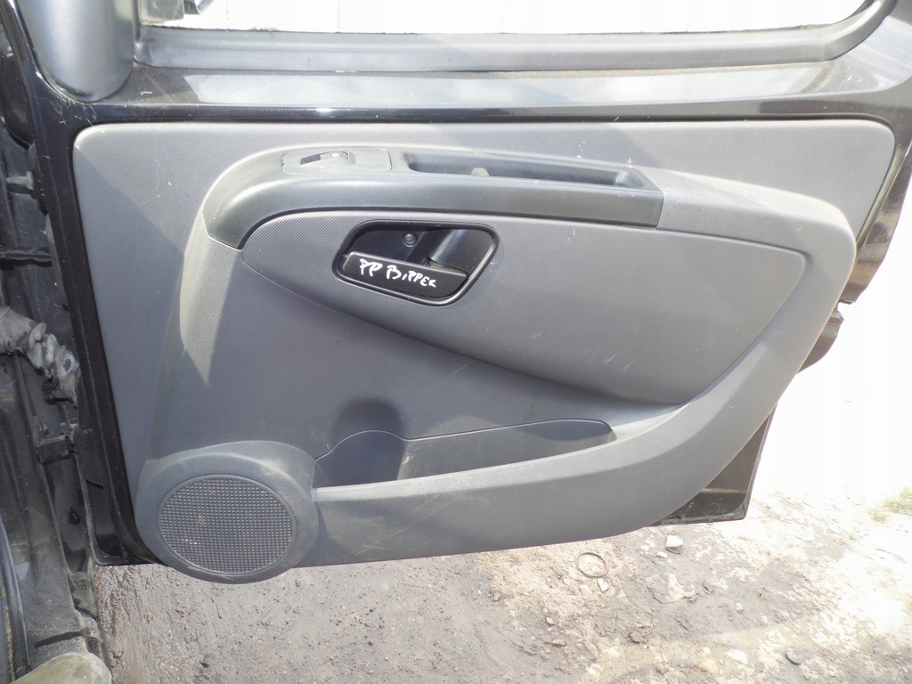 фото №5, Обшивка обивка правая перед peugeot bipper i phi