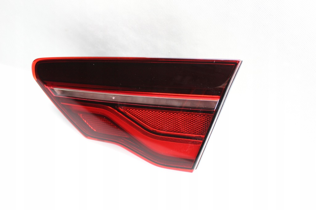 фото №1, Jaguar xe lift лампа правий задня led 2019+