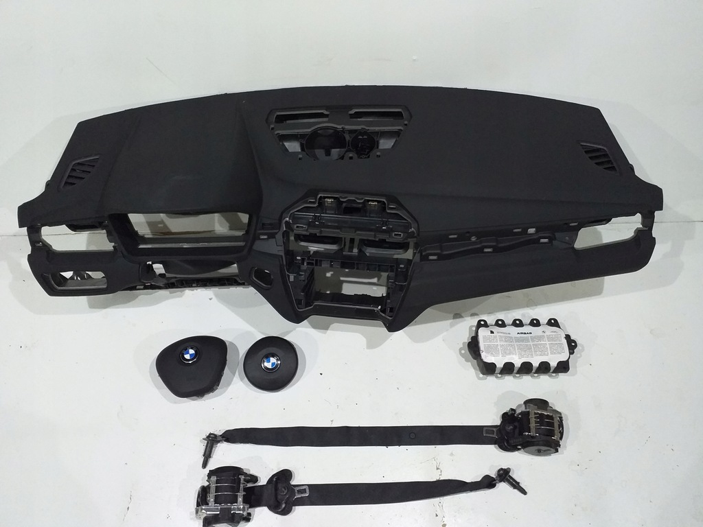 фото №1, Bmw x2 приборная панель консоль подушка безопасности подушки безопасности ремни оригинал демонтаж