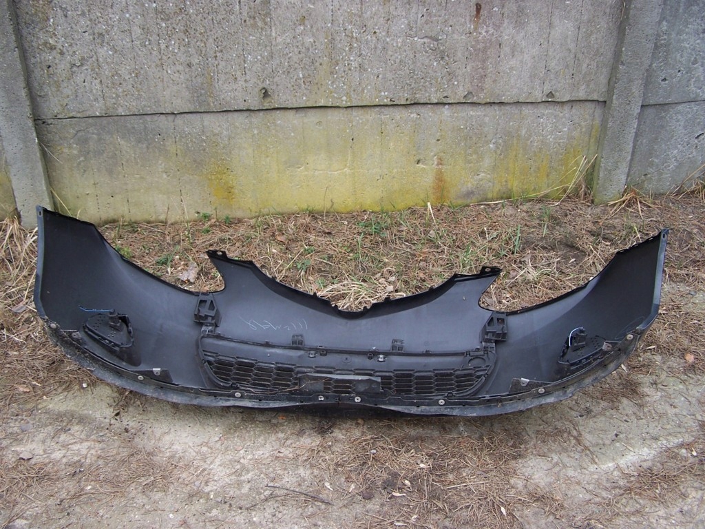 фото №8, Mazda 2 бампер передний 07-