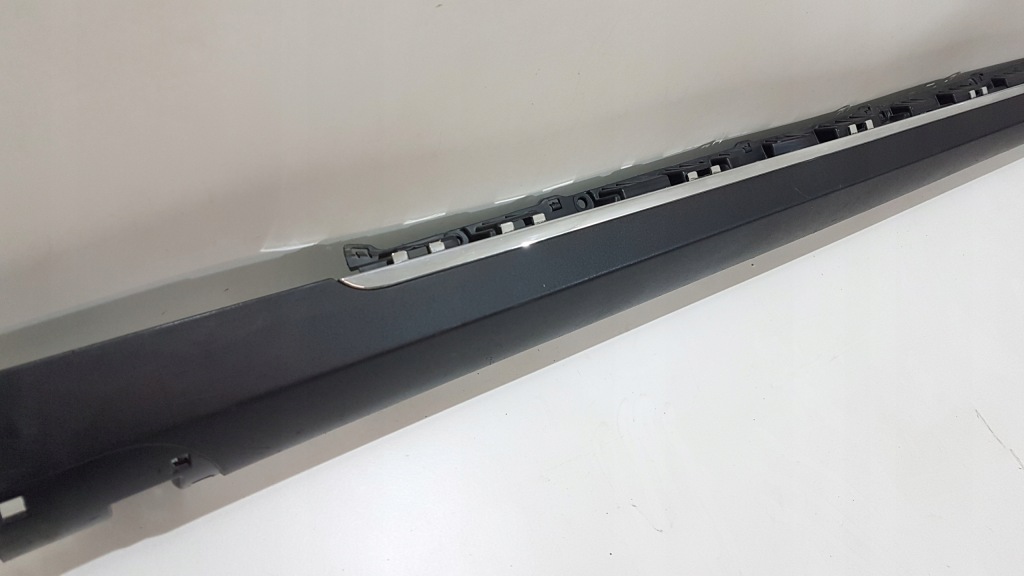 Порог молдинг порог правый  tesla s 12- 6005875-00 Киев