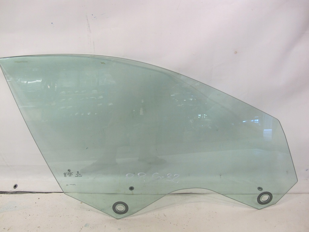 фото №1, Стекло правый перед bmw g32 оригинал !!!