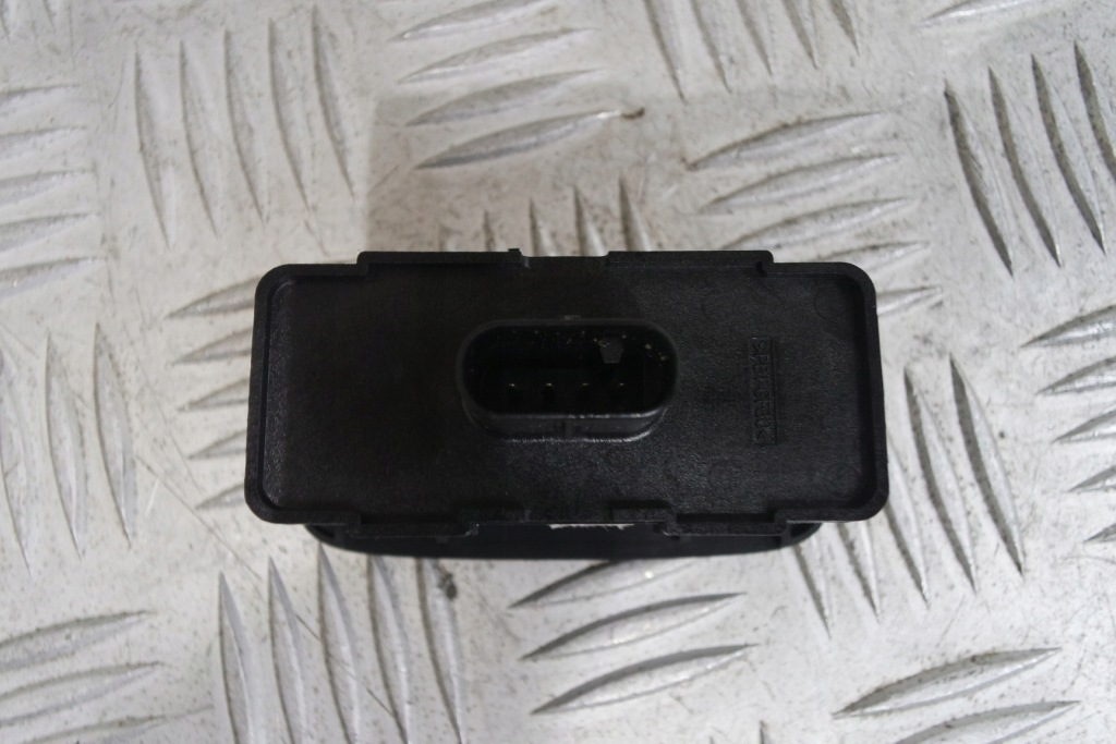 фото №3, Volvo xc90 ii кнопка кнопка крышки задняя