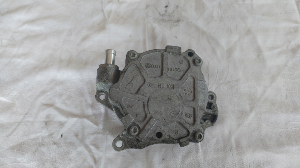 Купить Насос вакуум вакуум 03l145100f