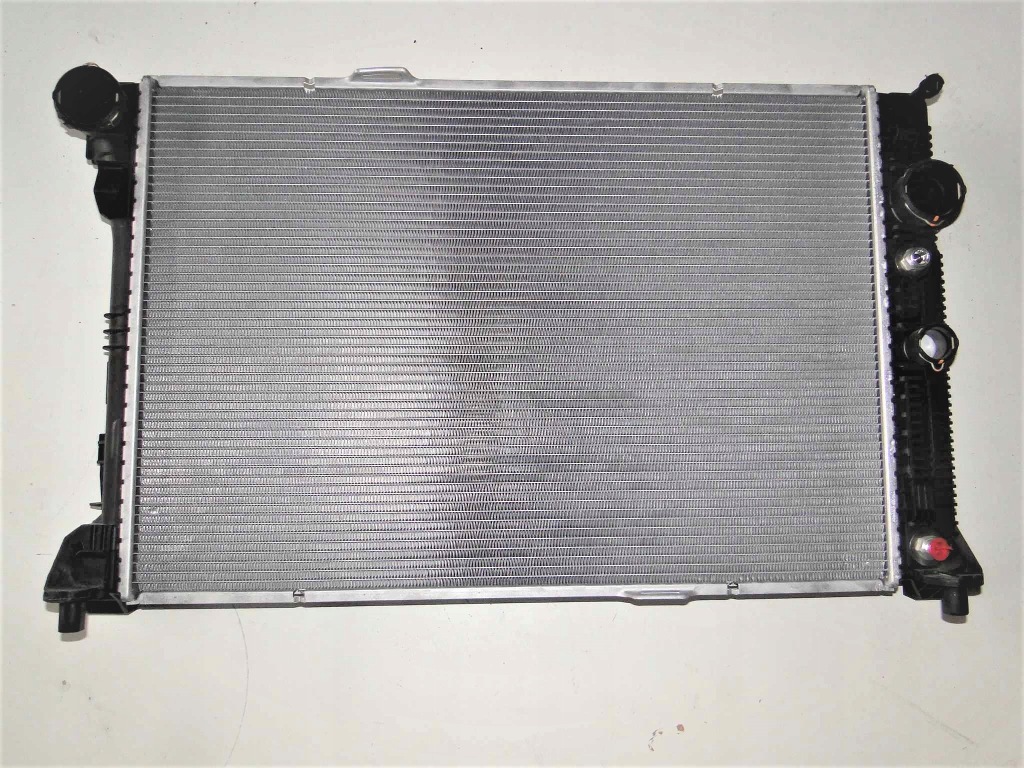 фото №1, Mercedes e klasa 207 радіатор wody a2045003603