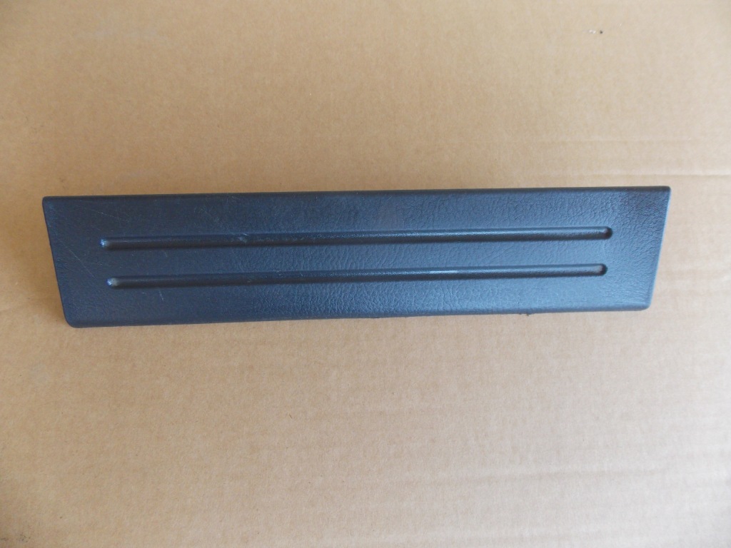 фото №1, Kia sorento i 06-09 lift накладка дверь правый задняя