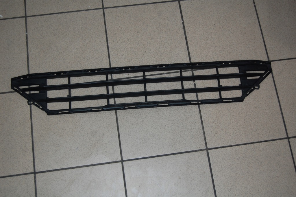 фото №1, Решётка средняя volvo xc60 18- 31425175
