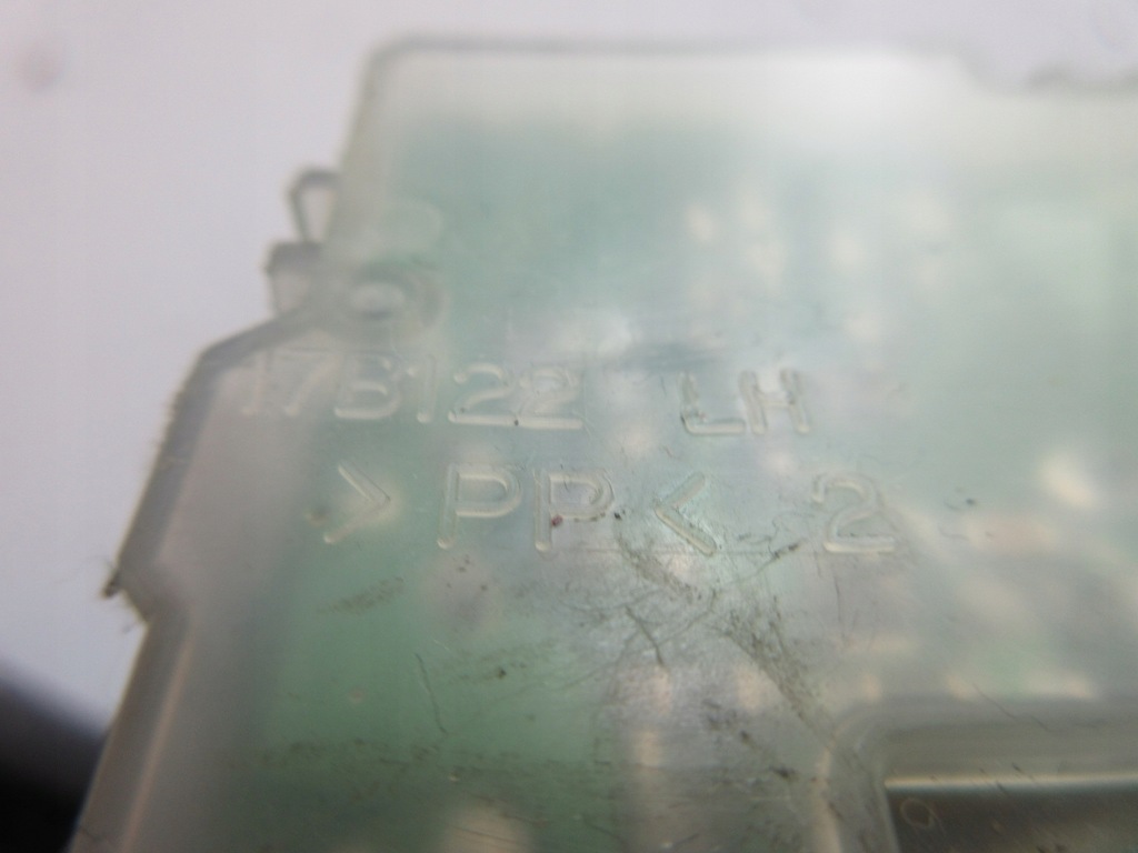 фото №8, Выключатель дворник mazda оригинальный номер 17b122